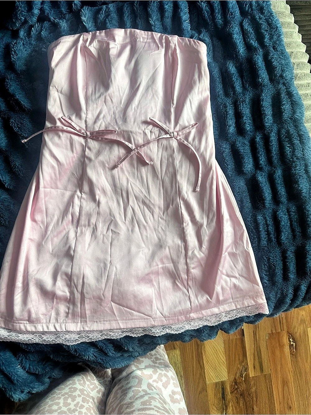 Hollister Pink Mini Skirt Size Small